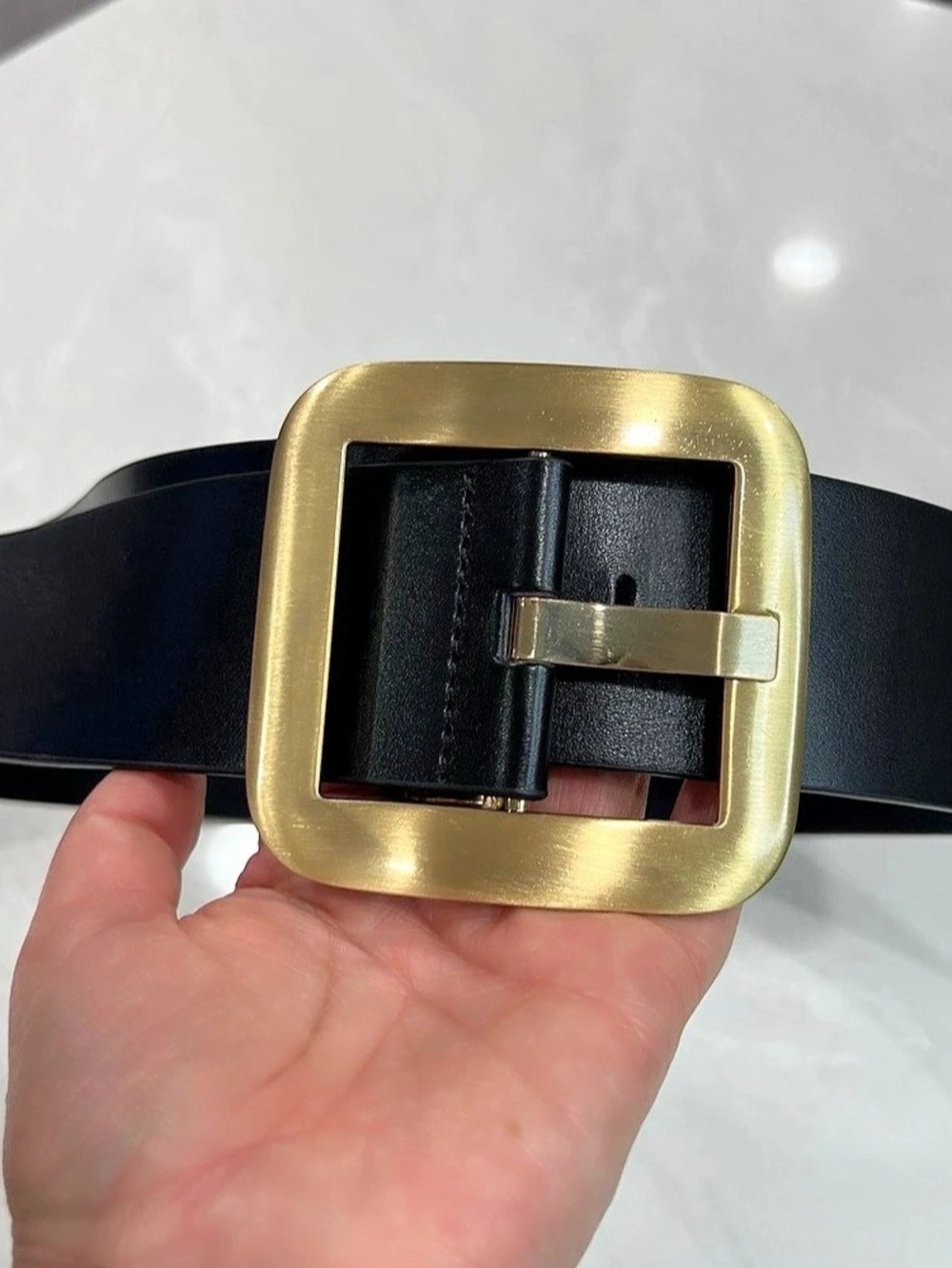 Nordstrom Black Belt with Gold-Tone Buckle Chunky Classic Leather bottom Small